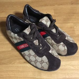 Faux Gucci sneakers